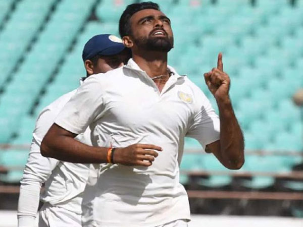 బంగ్లాపై కూడా.. బంగ్లాపై కూడా..