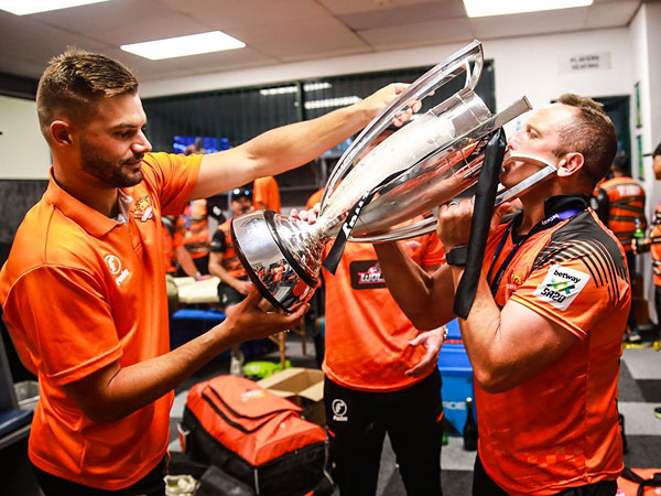 366 రన్స్..11 వికెట్లు..