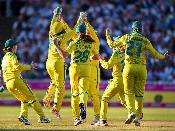 పటిష్టమైన ఆసీస్..