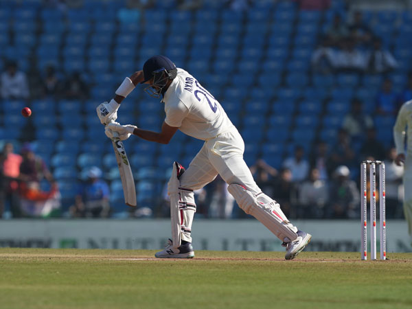 243 పరుగుల ఆధిక్యం..