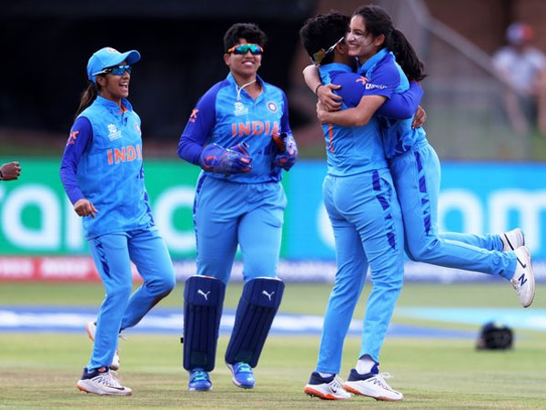 ఆసీస్ ఓడిస్తే టైటిల్ భారత్‌దే..