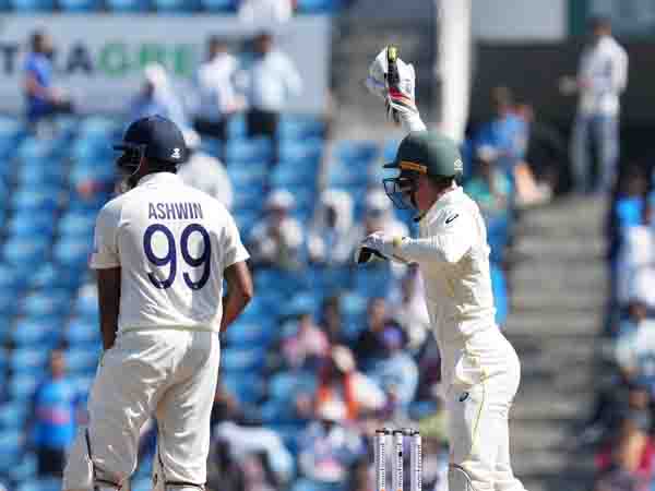 విమర్శకుల నోళ్లకు తాళం..