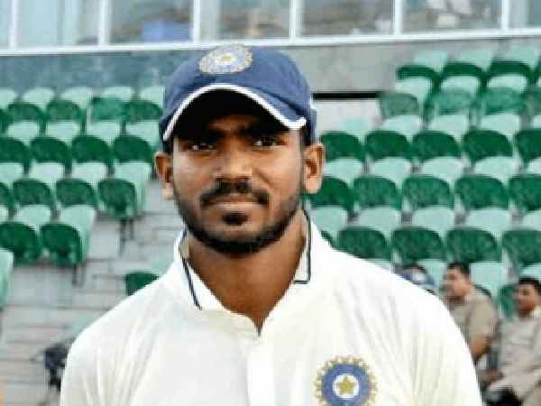 కేఎస్ భరత్‌కు చాన్స్..