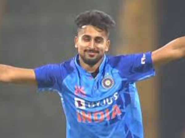 పాక్ దేశవాళీ క్రికెట్ చూస్తే..