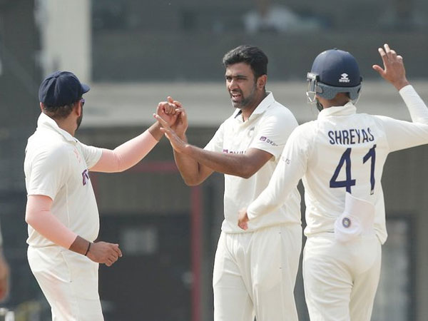 మలుపు తిప్పిన అశ్విన్..