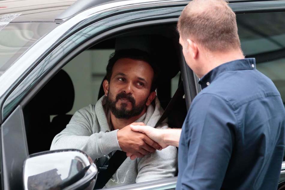 Team India batter Kedar Jadhav father goes missing Team India batter Kedar Jadhav father goes missing