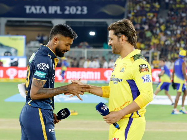 ms dhoni hardik pandya toss 1