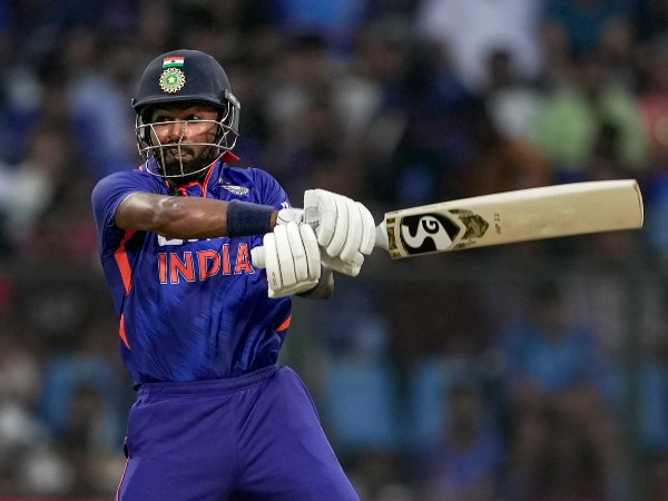 మూడు మ్యాచ్‌ల్లోనూ.