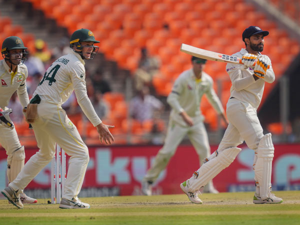 జడ్డూ అవుటైన తర్వాత కూడా..