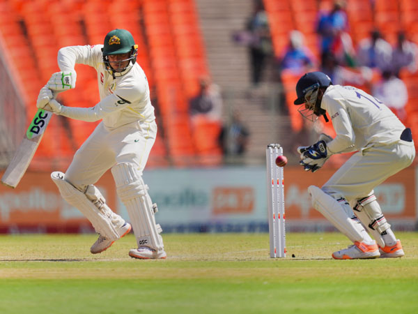 రెచ్చిపోయిన ఖవాజా, గ్రీన్