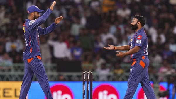 Amit Mishra takes stunning catch