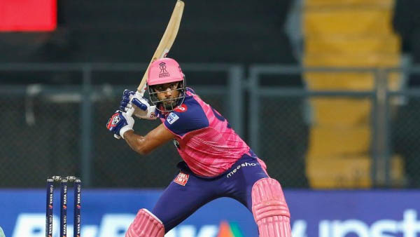  Ravi Ashwin shouldve given the strike to Dhruv Jurel