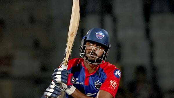 Axar Patel funny comments on DC batting