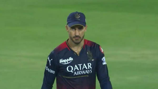 RCBvsMI who won yesterday match du Plesis stunning catch