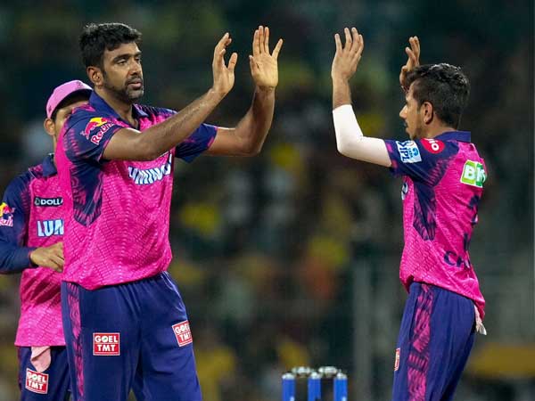 Ravichandran Ashwin Bowling