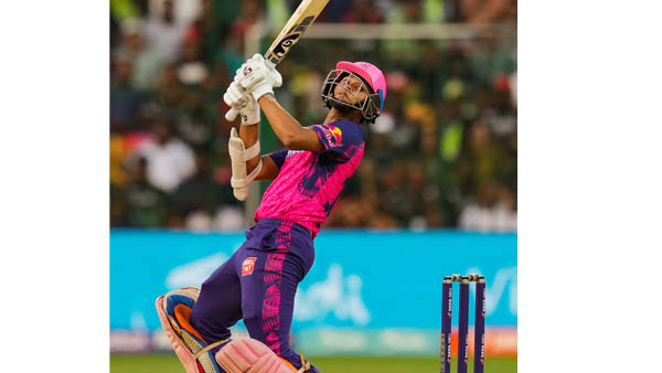 Yashasvi Jaiswal’s 124 powers RR to 212/7 vs Mumbai Indians