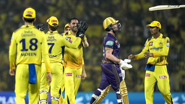 MS Dhoni says dew made a big difference 