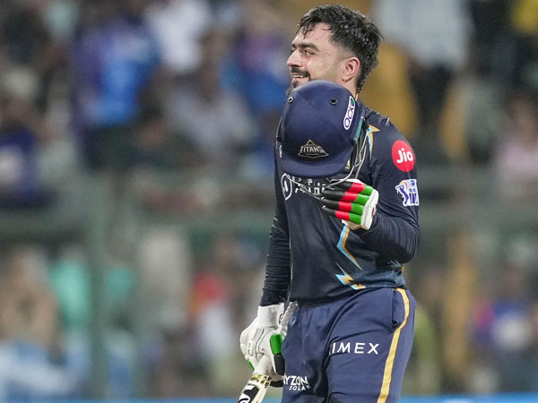 Rashid khan smashes 10 sixes