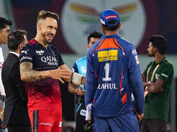 Faf Du Plessis Reaction