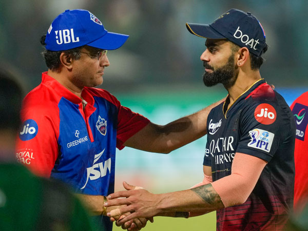 Virat Kohli and Sourav Ganguly handshake 