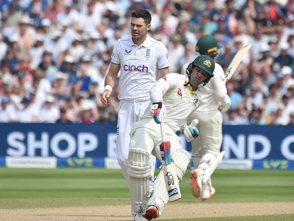 Ashes 2023: England fold Australia for 386, take 7-run lead