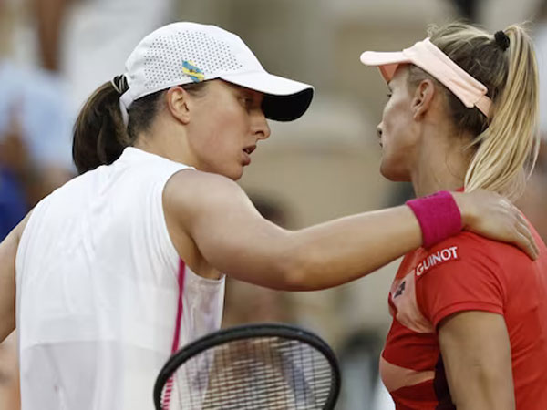 French open defending champion Iga Swiatek reaches quarter finals. 