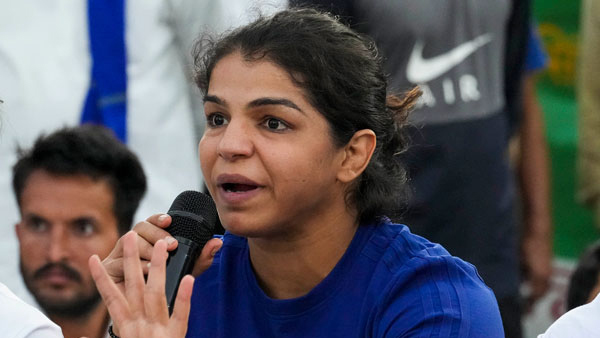  Wrestler Protest: BJPs Babita Phogat calls Sakshi Malik Congress puppet