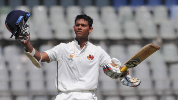 Yashasvi Jaiswal: From Selling Pani-Puri To Breaking Records In International cricket Yashasvi Jaiswal: From Selling Pani-Puri To Breaking Records In International cricket