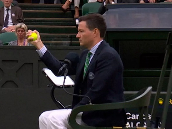 Chair umpire calmly catches a near 200 kmph ball