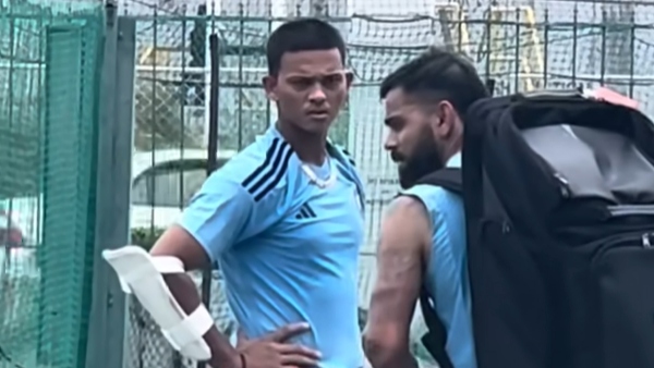  INDvsWI Virat Kohli seen giving advise to Yashasvi Jaiswal