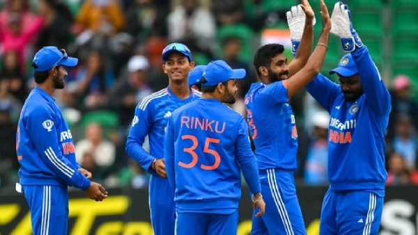 indvsire-fans-angry-with-team-india-batting-changes