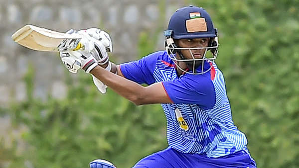  INDvsWI Fans compare Yashasvi Jaiswal with Sachin debut