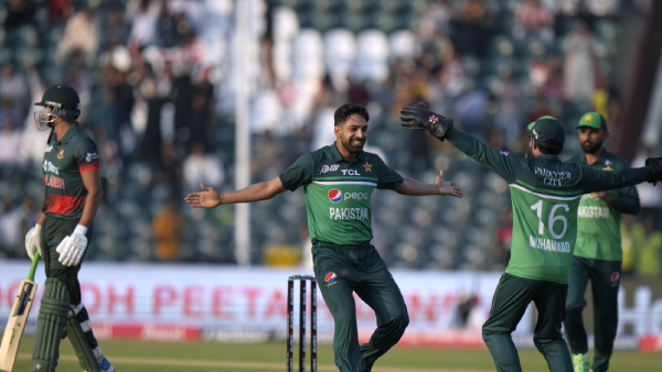 India Pakistan Match Pak fielders made funny mistakes in INDvsPaK match