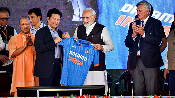 Sachin Tendulkar attends Kashi Stadium foundation laying programme