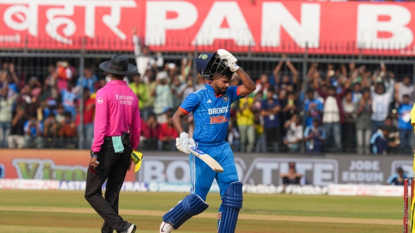 IND vs AUS: Controversy Around Shreyas Iyer was not given out on Sean Abbott Catch in 2nd ODI