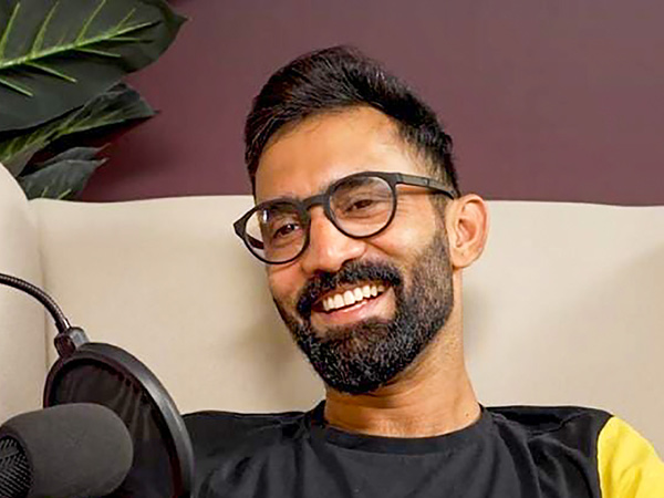 World Cup 2023 Dinesh karthik on Who is better between Rohit and Kohli