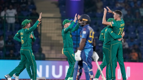  Records tumble as South Africa beat Sri Lanka by 102 runs