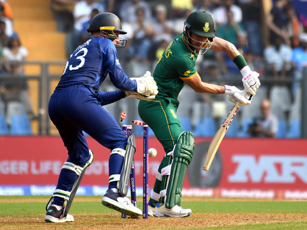 South Africas Reeza Hendricks is bowled out 