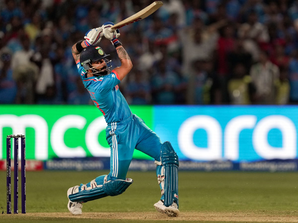 Virat Kohli hits Six