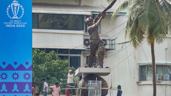 World Cup 2023 INDvsSL Sachin life statue unveiled at Wankhede and Rohit calls it nice