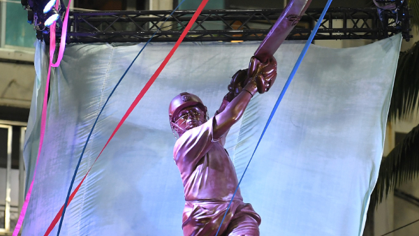 Sachin Tendulkar or Steve Smith? - Fans confuses to Sachin’s statue at Wankhede Stadium