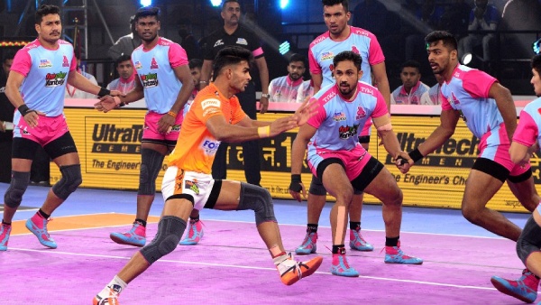 Puneri Paltan won against Jaipur Pink Panthers in a tight match