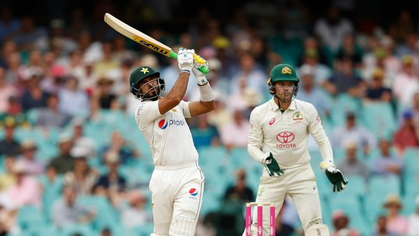 Australia vs Pakistan: Another Glenn Maxwell in Pakistan team. Aamer Jamal Hits same to same six in reverse sweep as maxwell