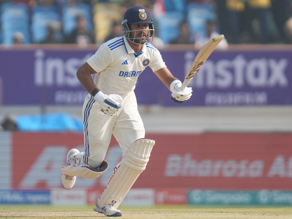 IND vs ENG: Dhruv Jurel shocks Englands Pacer Mark Wood for upper cut sixer