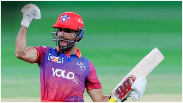 Dubai Capitals Victory with a six off the last ball against Desert Vipers nerve-wracking match 