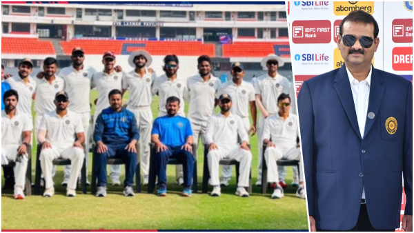 HCA President Jagan Mohan Rao announces a cash reward for Hyderabad Ranji Team