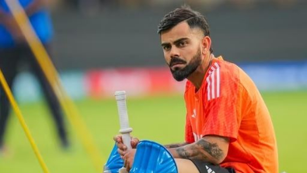 What happened to Virat Kohli who played the match despite the death of his father?
