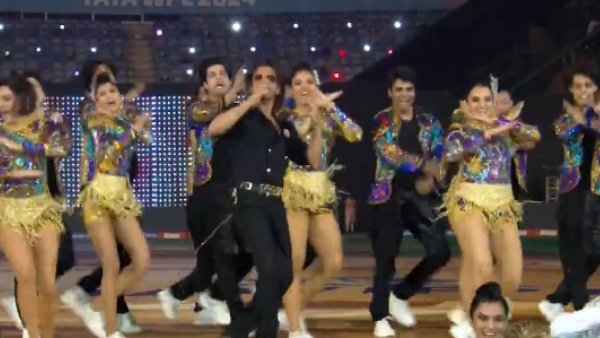 WPL 2024: Shah rukh khan dance with Smriti Mandhana along with all captains