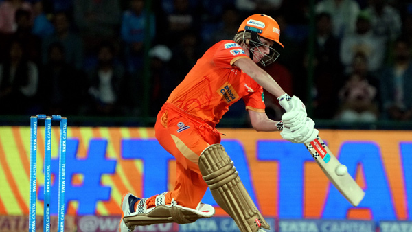 WPL 2024 Beth Mooney smashes 5 Boundaries in 6 Balls