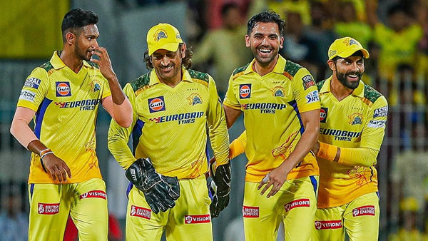CSK vs GT 42-year-old MS Dhoni takes stunning catch to dismiss Vijay Shankar